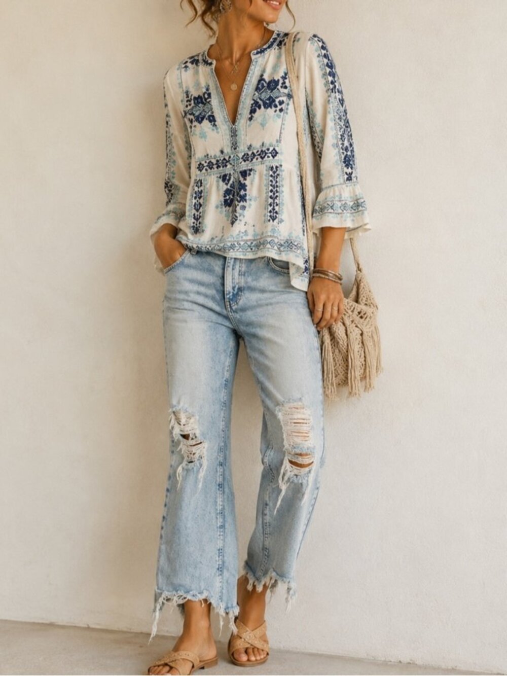 Yoga Jeans Distressed Cropped Straight Leg Jeans Light Wash Size 31 Frayed Hem